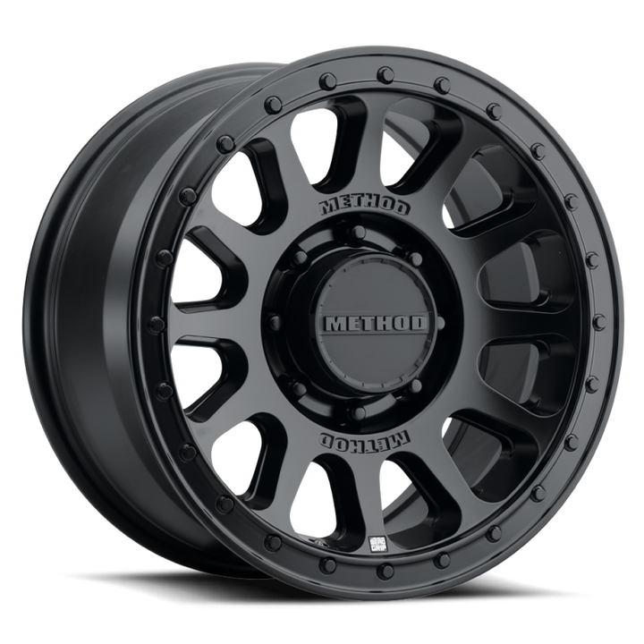 Method MR709 HD Bead Grip 18x 9in / ET12 / 8x6.5 BP / 121.3mm Bore - Black Wheel