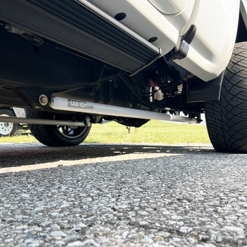 Wehrli 11-19 Chevy &amp; GMC Duramax RCLB/CCSB/ECSB 60in. Traction Bar Kit - Bengal Silver